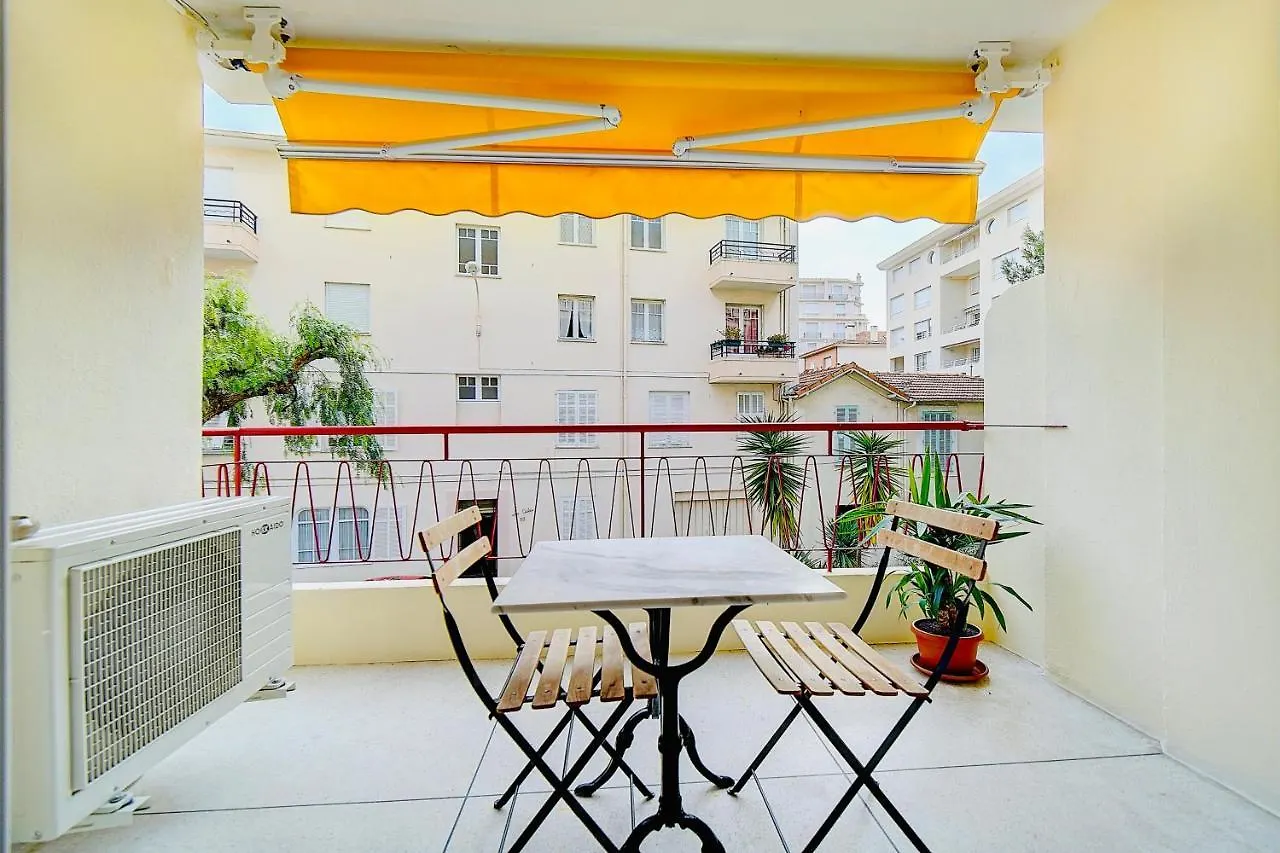 2 Bedroom Luxury Flat With Balcony Cannes Center France