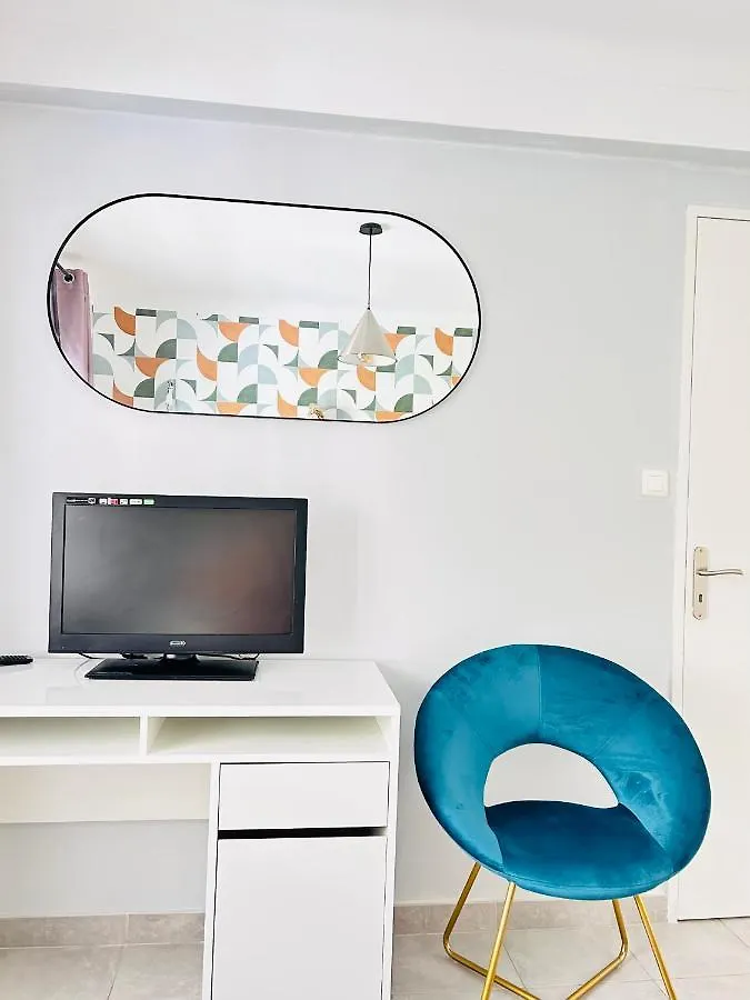2 Bedroom Luxury Flat With Balcony Cannes Center Apartment