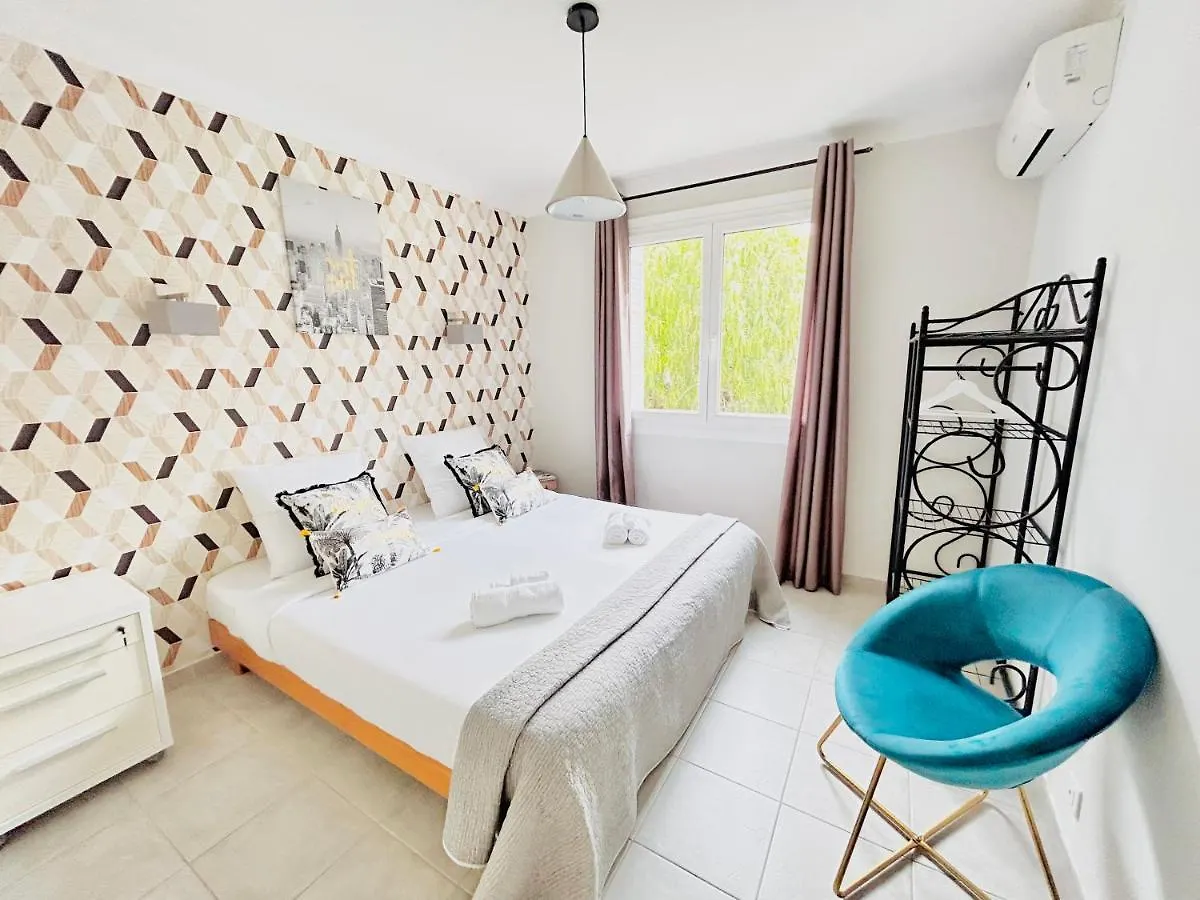 2 Bedroom Luxury Flat With Balcony Cannes Center 0*,