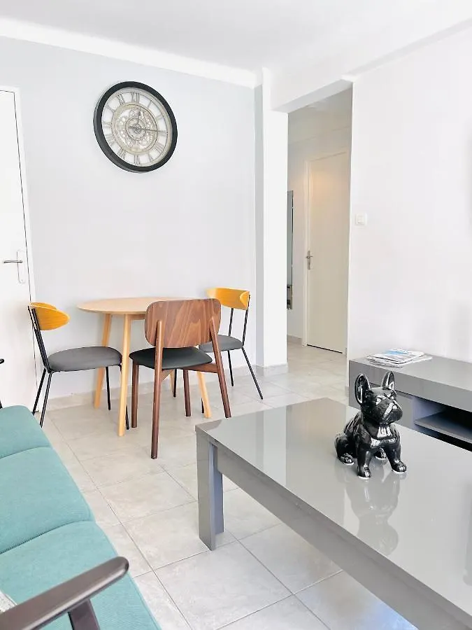 2 Bedroom Luxury Flat With Balcony Cannes Center Apartment