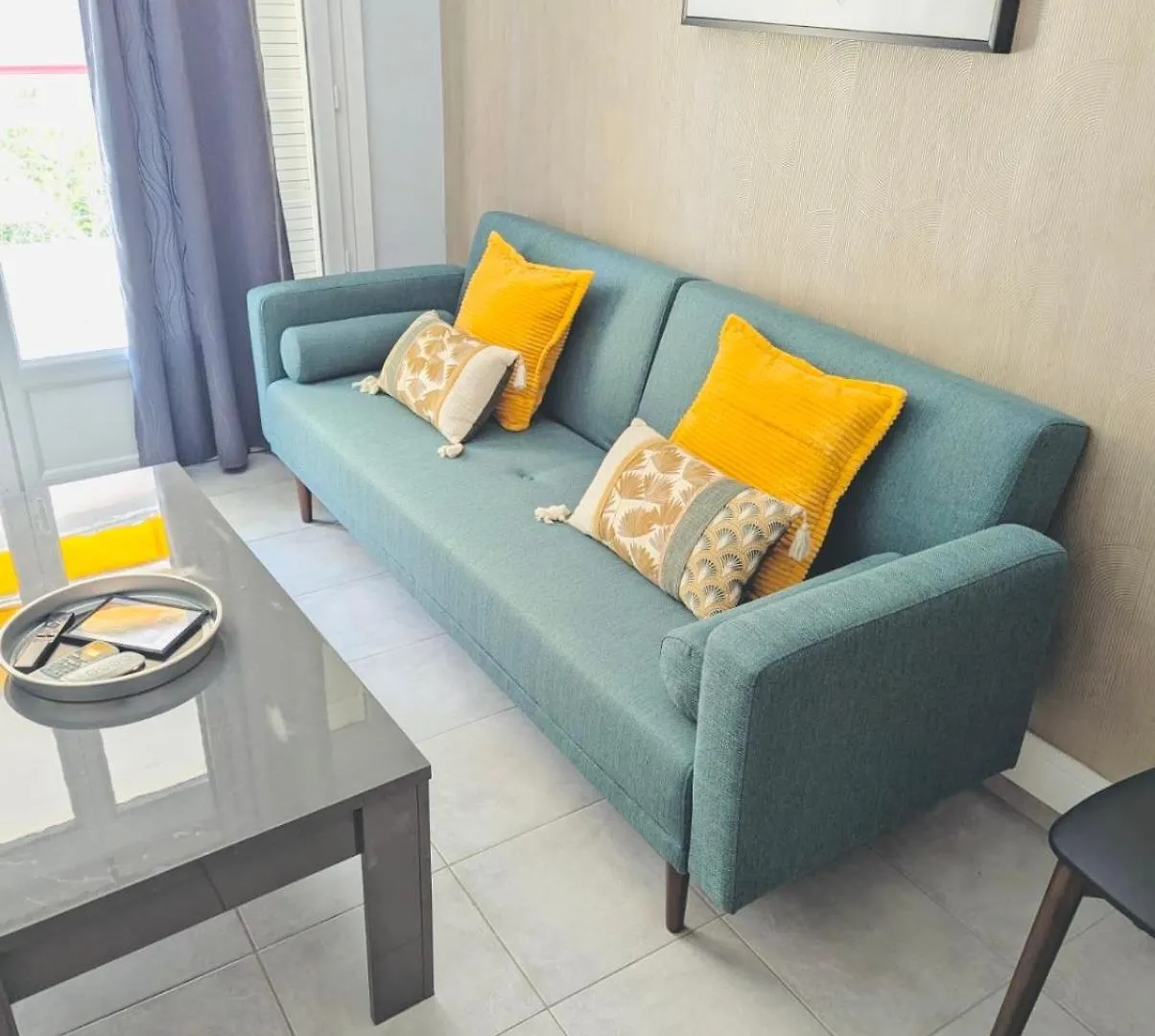 Lägenhet 2 Bedroom Luxury Flat With Balcony Cannes Center